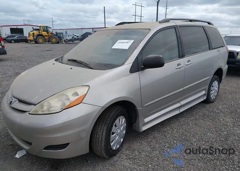 2008 Toyota Sienna Le z USA, uszkodzony, nr VIN 5TDZK23C28S197538